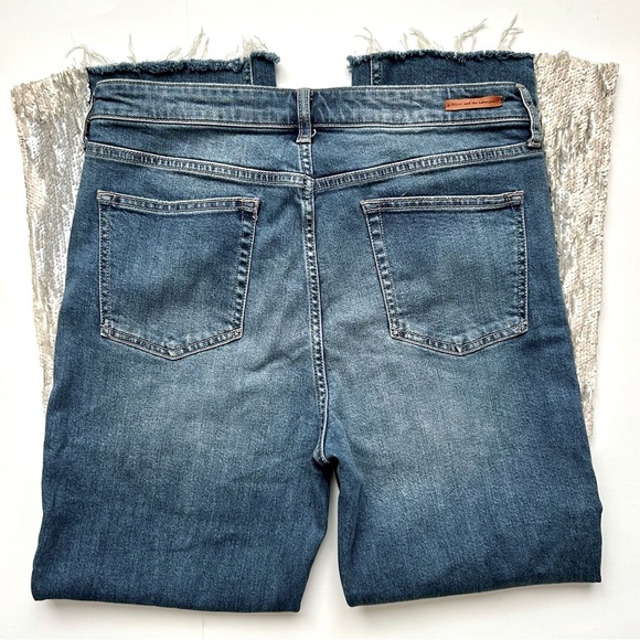 Anthropologie Pilcro High Rise Sequined Flared Jeans Light Wash High Waist Sz 31 - Picture 8 of 11